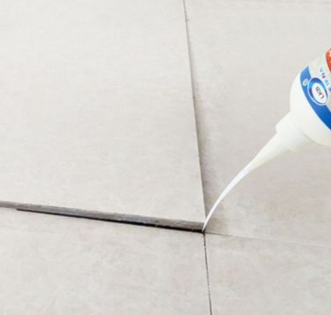 朔州市瓷砖空鼓维修公司分享卫生间瓷砖脱落的原因可能有以下几点